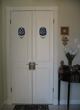 door stencil