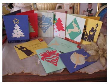 Stenciled Christmas Cards from www.all-about-stencils.com
