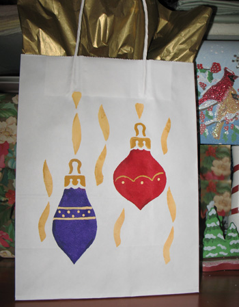 Stenciled Ornaments Gift Bag from www.all-about-stencils.com